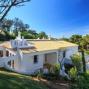 https://casa-jolie.hotelaalgarve.com