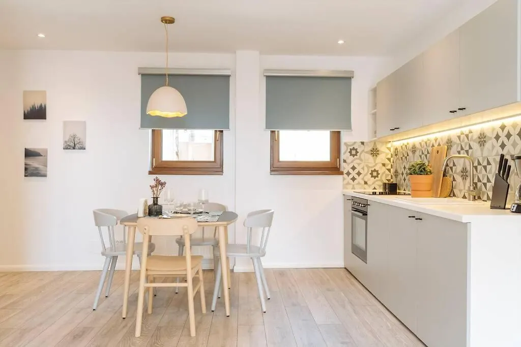 Sunny 2Br Flat - Old Town View Apartment Bucharest