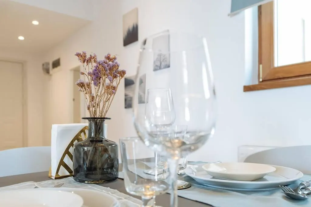 Sunny 2Br Flat - Old Town View Apartment Bucharest Romania