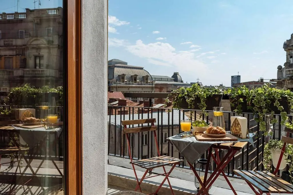 Sunny 2Br Flat - Old Town View Apartamento Bucareste Roménia
