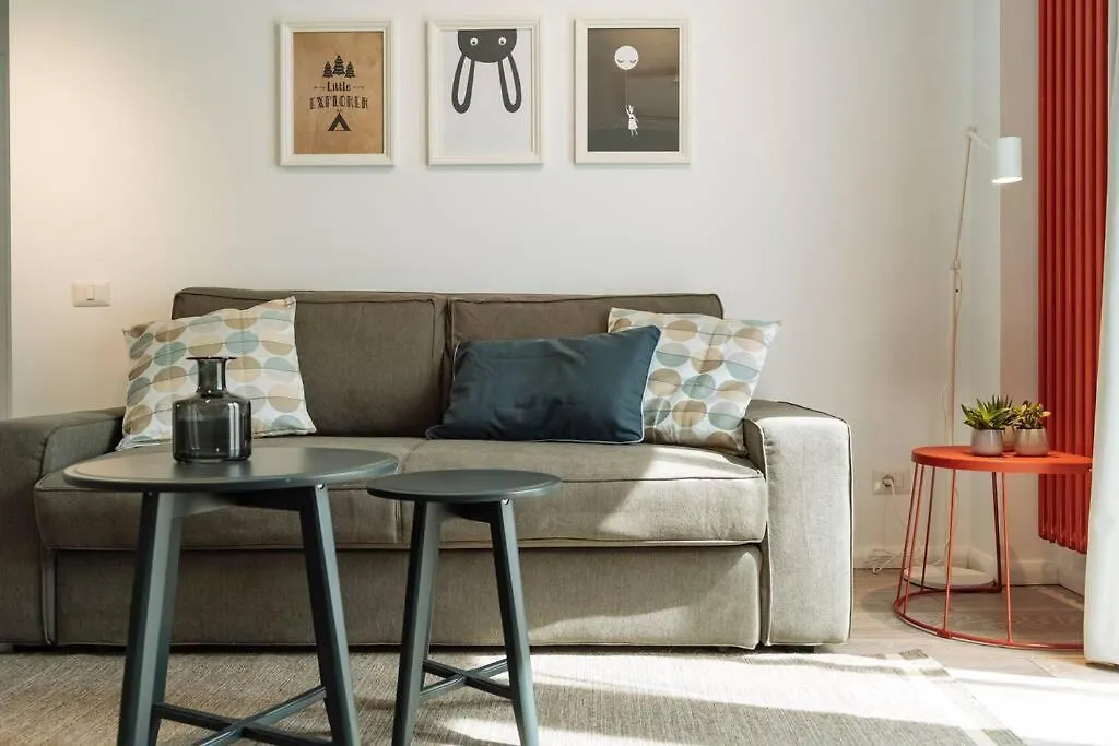 Sunny 2Br Flat - Old Town View Apartamento Bucareste