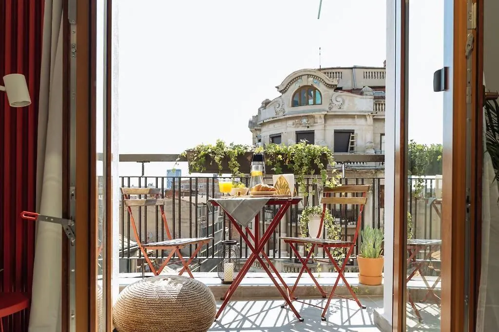 Sunny 2Br Flat - Old Town View Apartamento Bucareste 0*,  Roménia