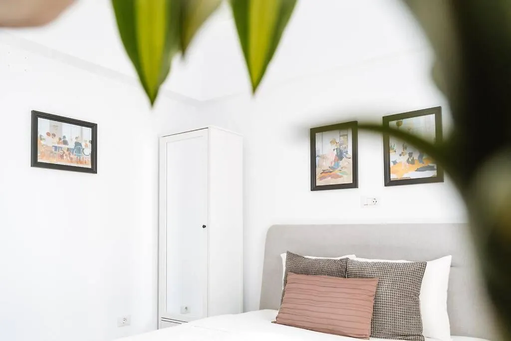 Sunny 2Br Flat - Old Town View Apartamento Bucareste Roménia